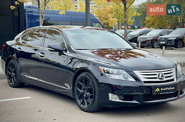 Седан Lexus LS 2012 в 