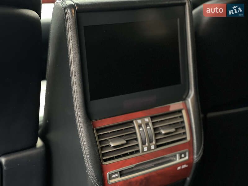 Седан Lexus LS 2012 в Киеве