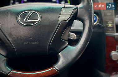 Седан Lexus LS 2012 в 