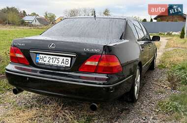 Седан Lexus LS 2002 в  фото 5 Седан Lexus LS 2002 в