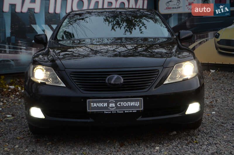 Седан Lexus LS 2007 в Киеве