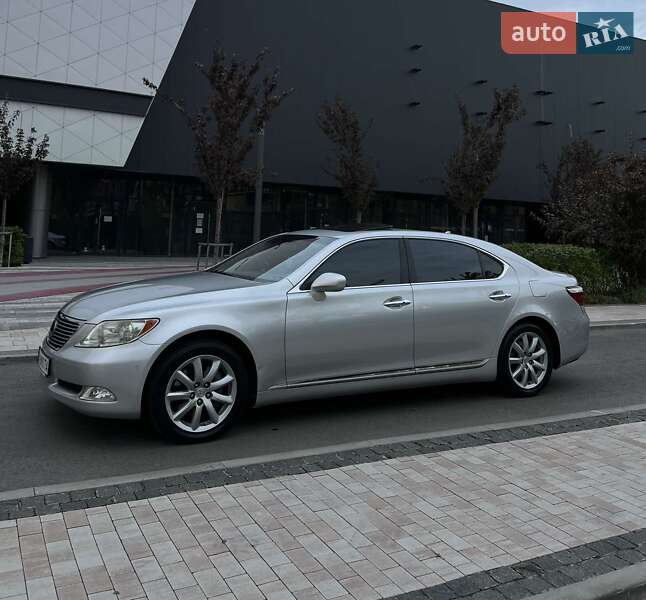 Седан Lexus LS 2007 в Києві
