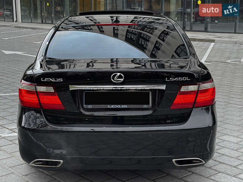 Седан Lexus LS 2008 в Рівному