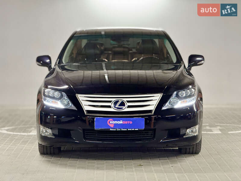 Седан Lexus LS 2012 в Києві