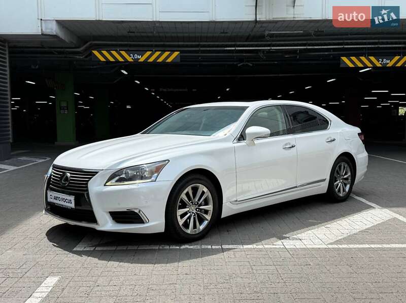 Седан Lexus LS 2015 в Киеве фото 3 Седан Lexus LS 2015 в Киеве