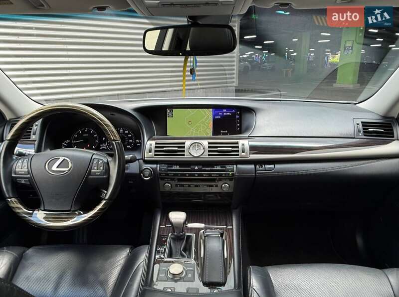 Седан Lexus LS 2015 в Киеве фото 18 Седан Lexus LS 2015 в Киеве