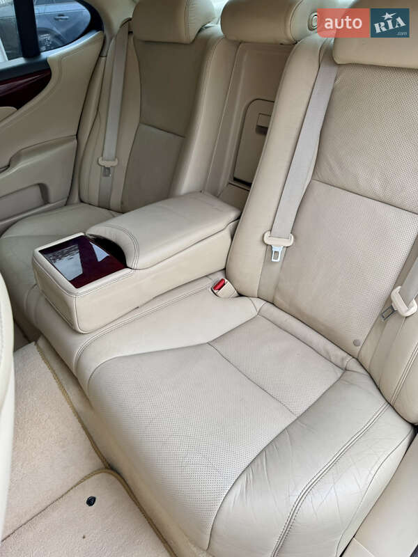 Седан Lexus LS 2010 в Одесі