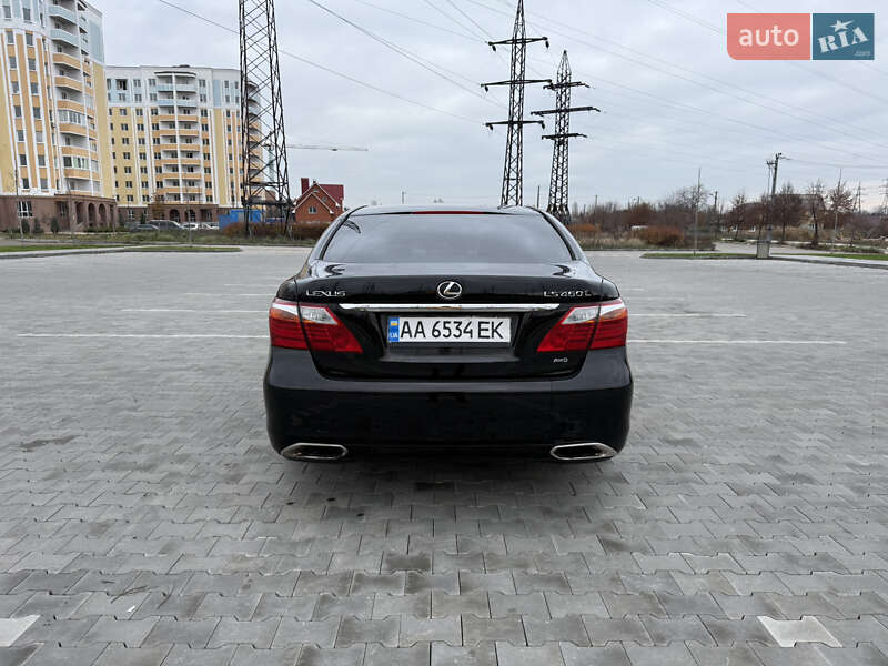 Седан Lexus LS 2011 в Ірпені