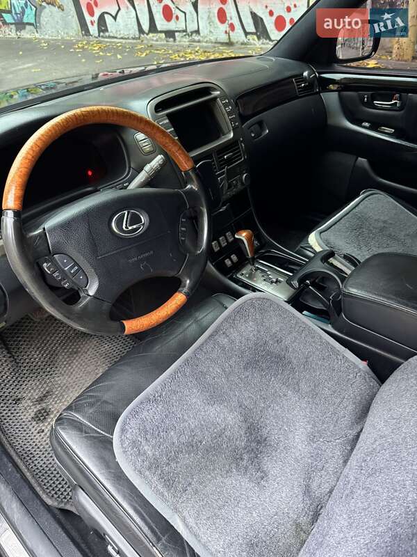 Седан Lexus LS 2001 в Роздільній фото 9 Седан Lexus LS 2001 в Роздільній