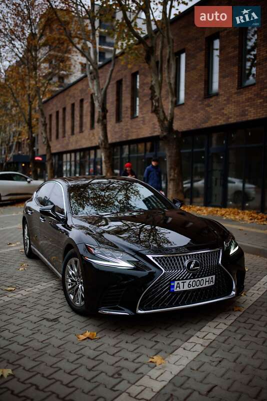 Седан Lexus LS 2018 в Ивано-Франковске