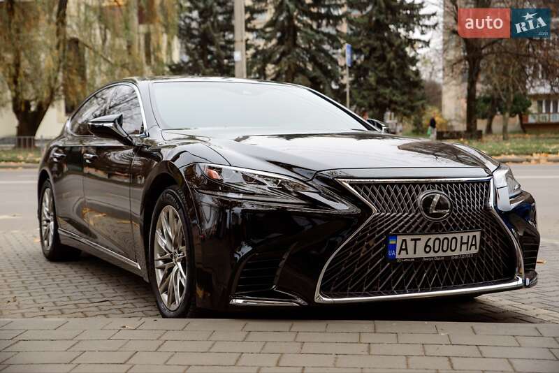 Седан Lexus LS 2018 в Ивано-Франковске