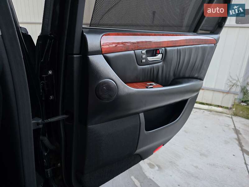 Седан Lexus LS 2005 в Бердичеве фото 32 Седан Lexus LS 2005 в Бердичеве