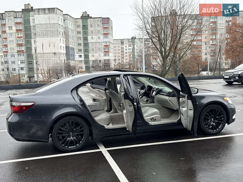 Седан Lexus LS 2007 в Чернигове