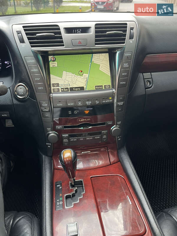 Седан Lexus LS 2007 в Днепре