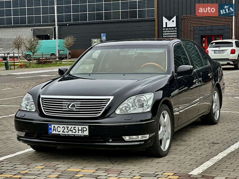 Седан Lexus LS 2004 в Луцке
