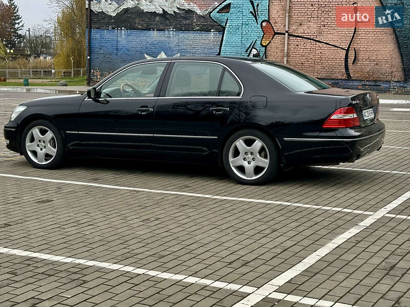 Седан Lexus LS 2004 в Луцке