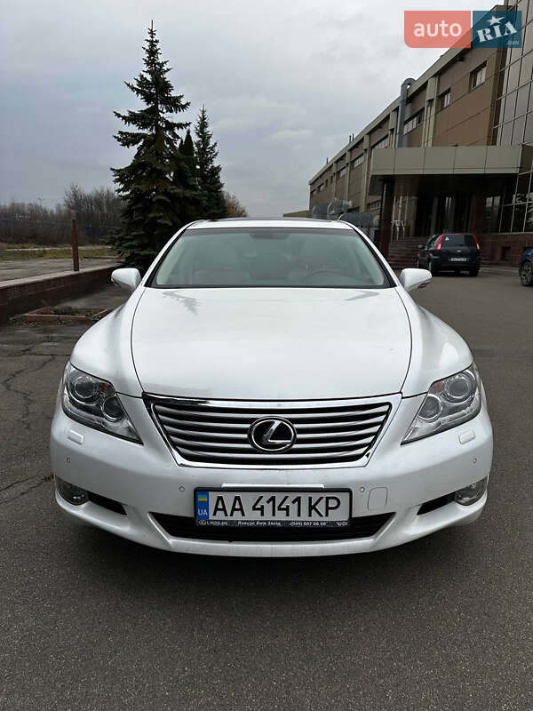 Седан Lexus LS 2011 в Києві