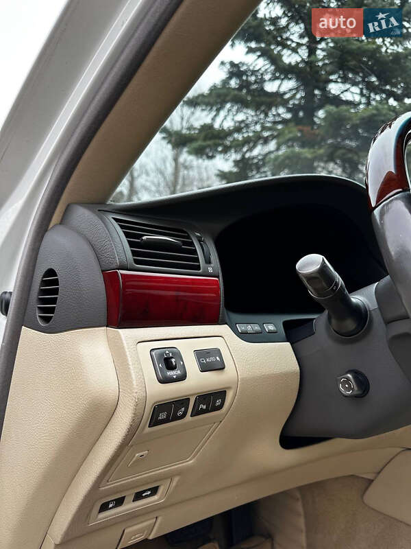 Седан Lexus LS 2011 в Києві