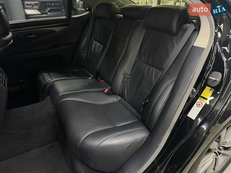 Седан Lexus LS 2013 в Одессе