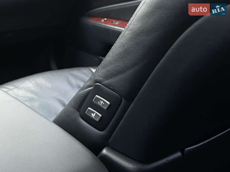 Седан Lexus LS 2007 в Луцке