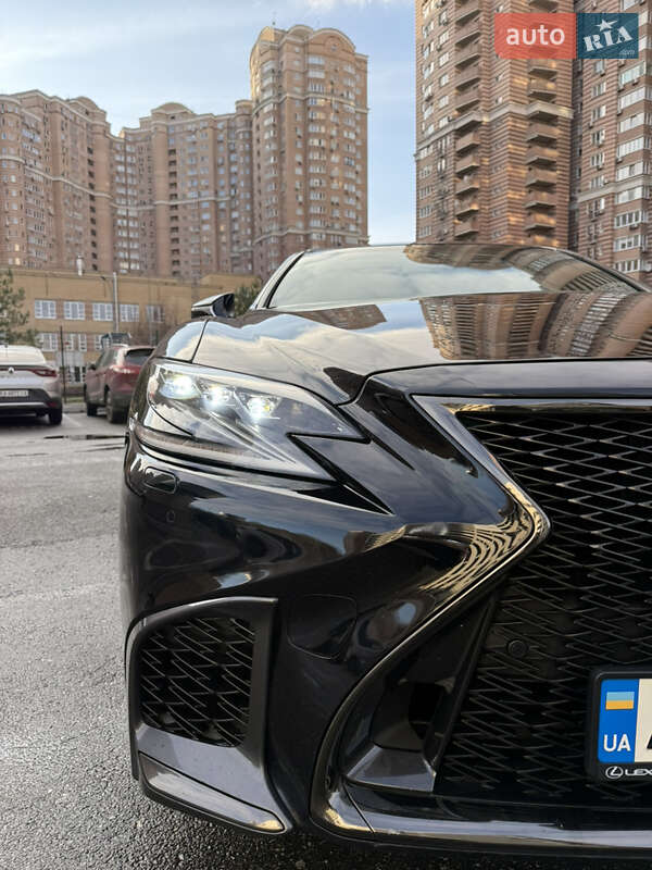 Седан Lexus LS 2018 в Киеве