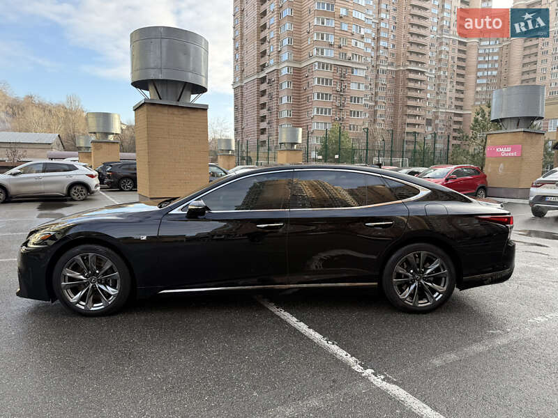 Седан Lexus LS 2018 в Киеве