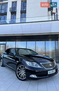 Седан Lexus LS 2008 в Киеве