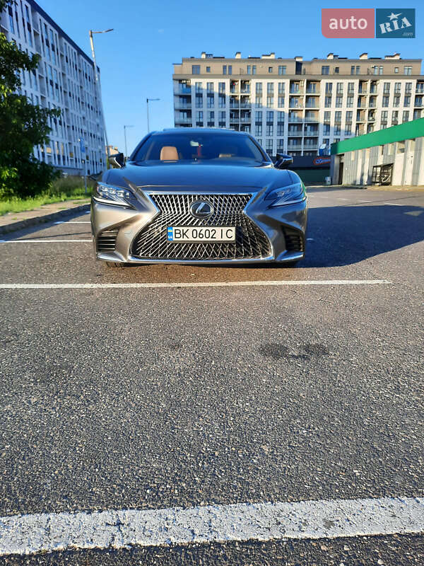 Седан Lexus LS 2019 в Броварах