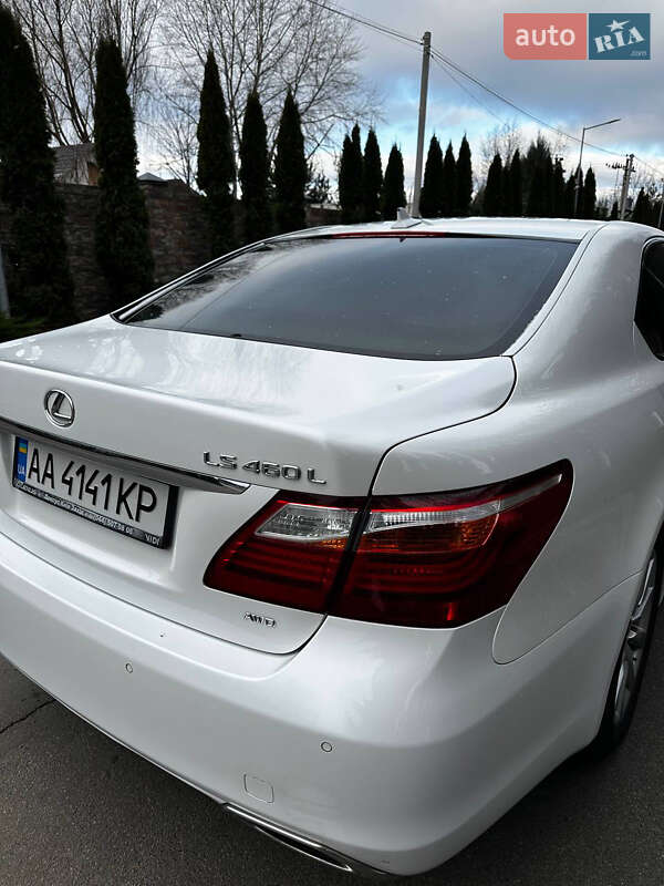 Седан Lexus LS 2011 в Киеве