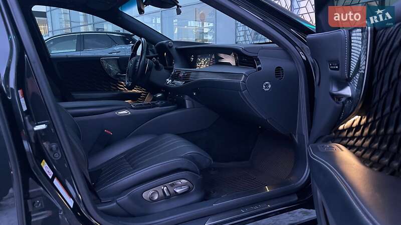 Седан Lexus LS 2018 в Киеве