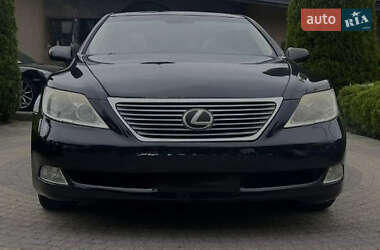 Седан Lexus LS 2007 в Ровно