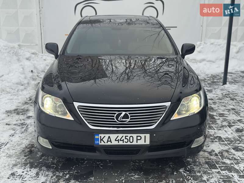 Седан Lexus LS 2007 в Киеве