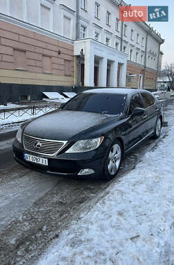 Седан Lexus LS 2008 в Виннице