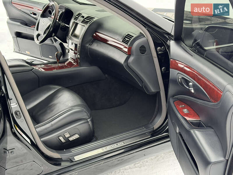 Седан Lexus LS 2007 в Вараше фото 71 Седан Lexus LS 2007 в Вараше