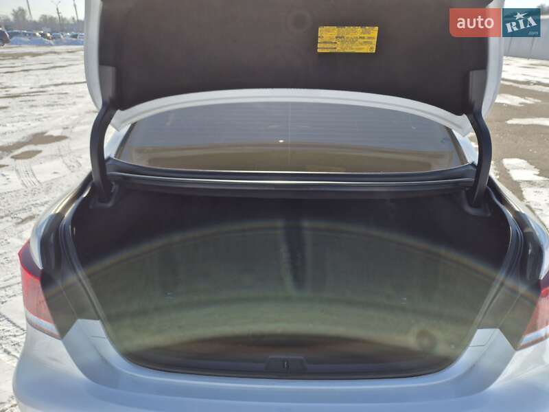 Седан Lexus LS 2013 в Киеве