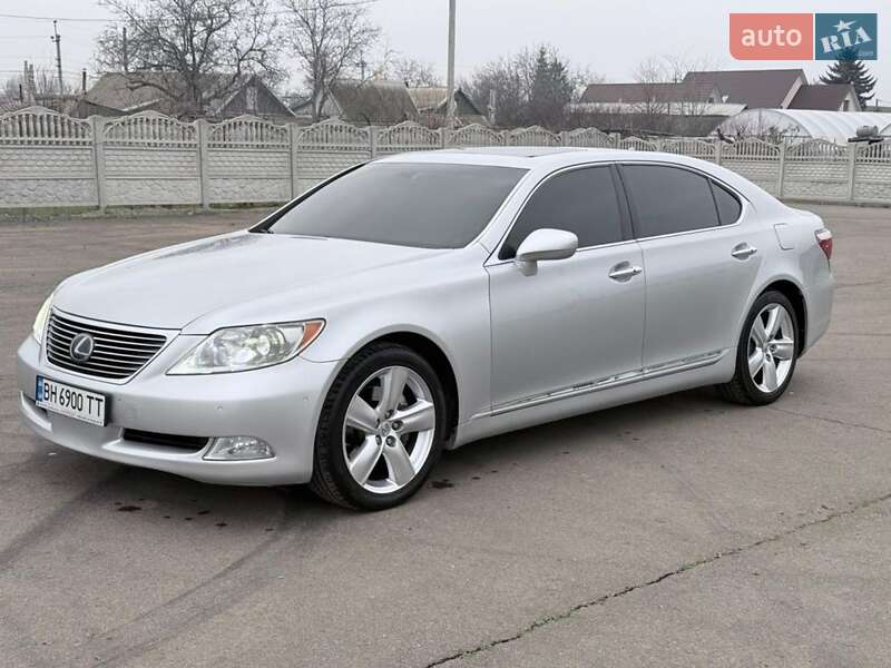 2007 Lexus LS, VIN JTHGL46F475007411:plate — photo 1 (autoria)