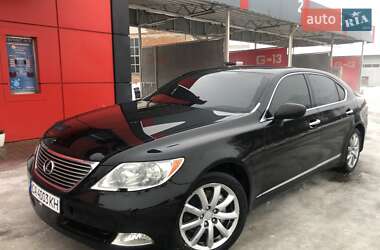 Седан Lexus LS 2006 в Калуше