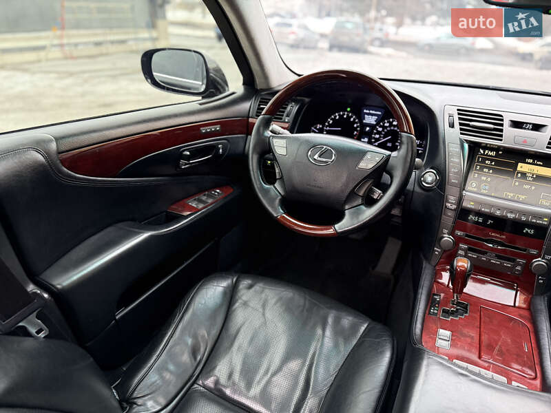 Седан Lexus LS 2007 в Хмельницком фото 28 Седан Lexus LS 2007 в Хмельницком