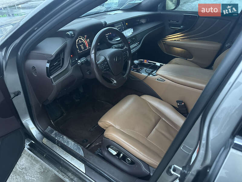 Седан Lexus LS 2019 в Києві фото 12 Седан Lexus LS 2019 в Києві