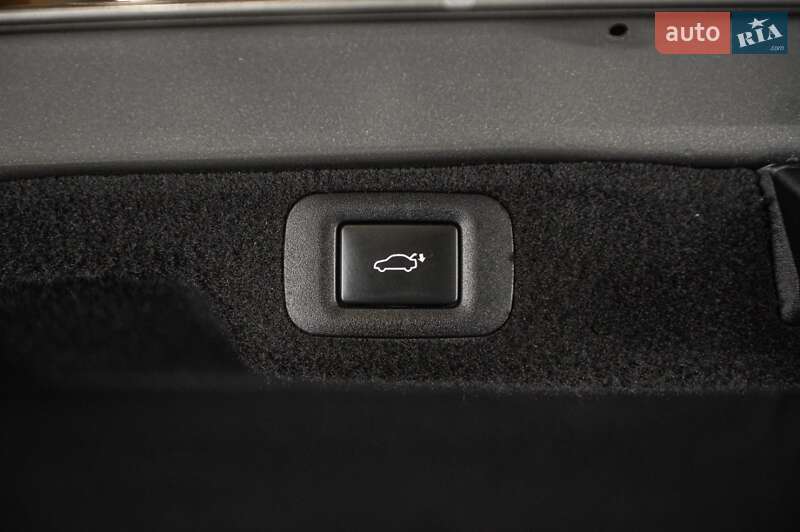 Седан Lexus LS 2021 в Одесі