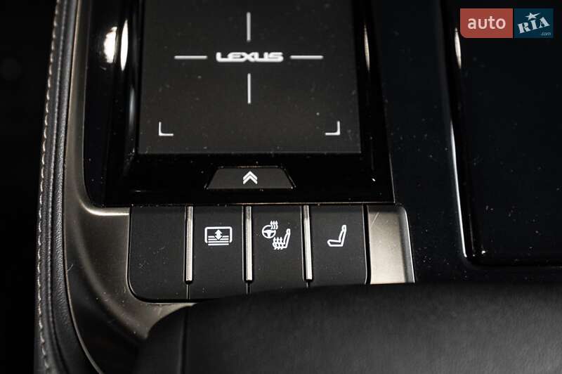 Седан Lexus LS 2021 в Одесі