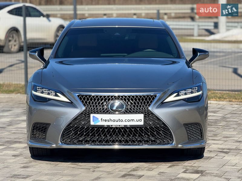 Седан Lexus LS 2022 в Ровно