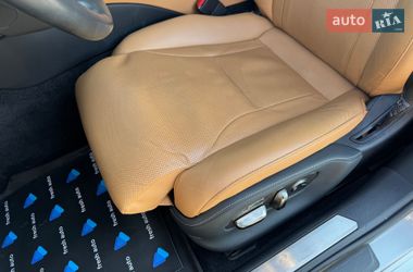 Седан Lexus LS 2022 в Ровно