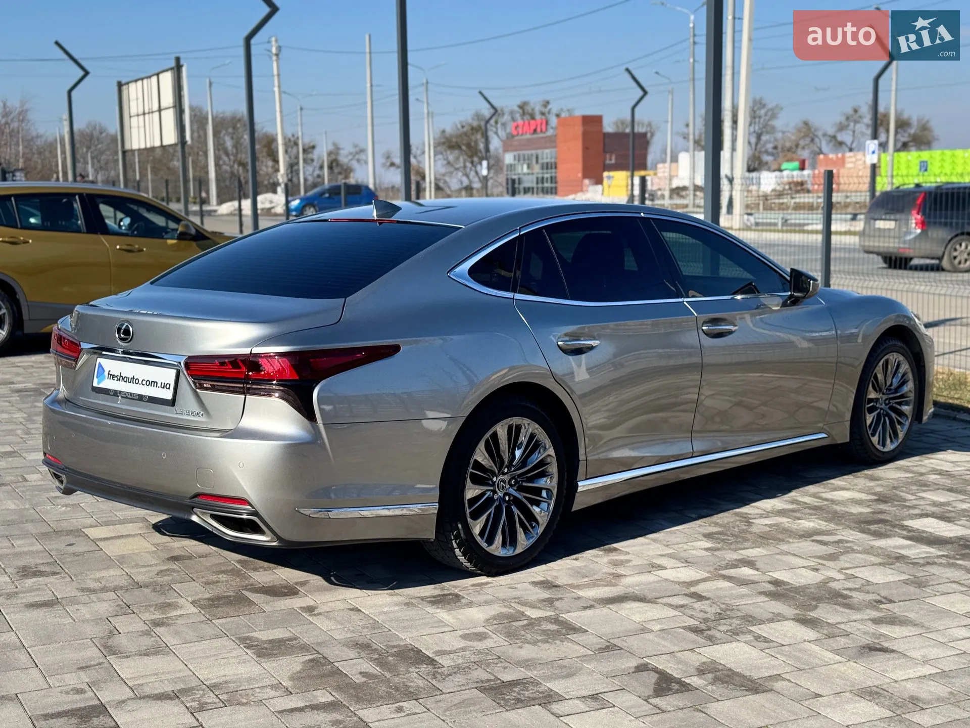 2022 Lexus LS - мініатюра 3