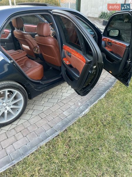 Седан Lexus LS 2005 в Чернівцях