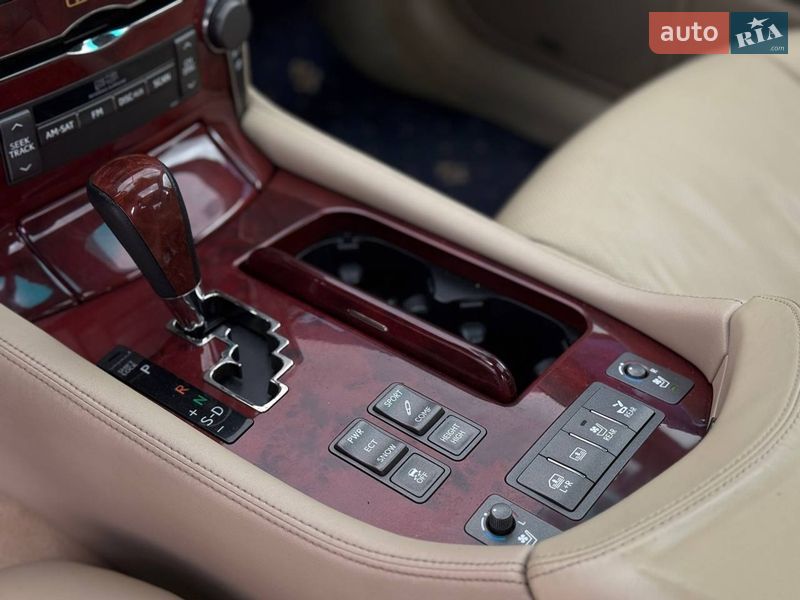 Седан Lexus LS 2008 в Запорожье