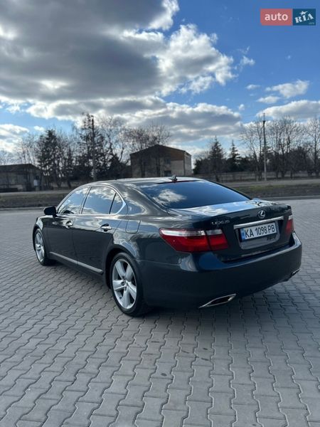Седан Lexus LS 2007 в Врадиевке