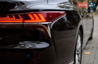 Седан Lexus LS 2018 в Ивано-Франковске