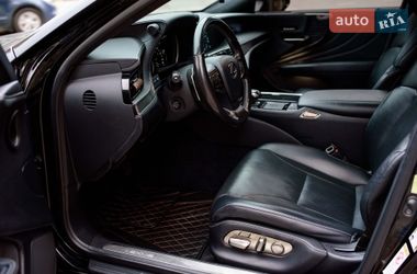 Седан Lexus LS 2018 в Ивано-Франковске