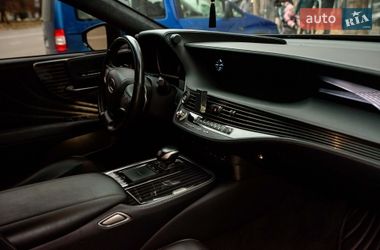 Седан Lexus LS 2018 в Ивано-Франковске